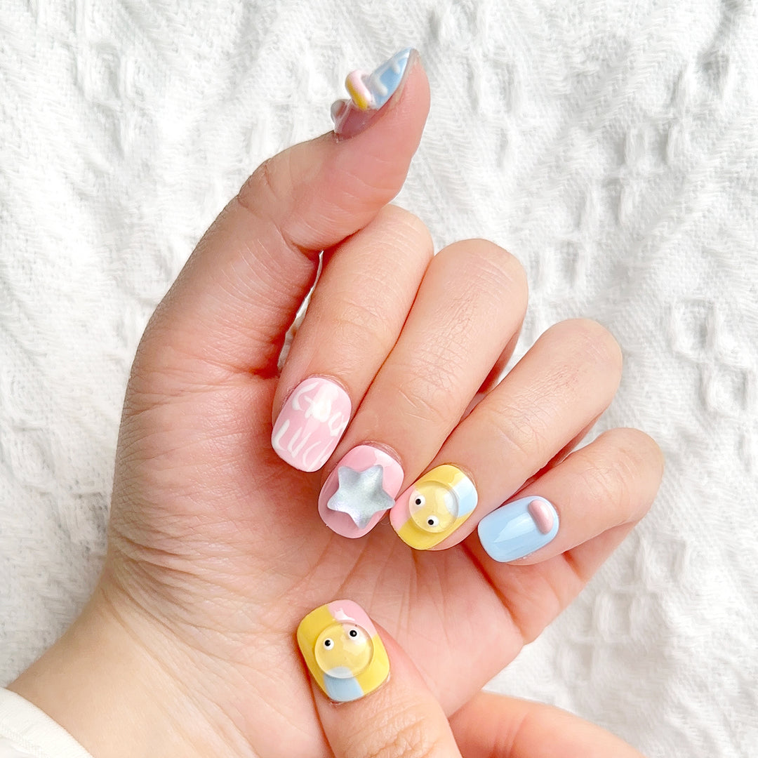 Oval Medium Color Jumping Nails With Colorful Bears Hand Painted Cute Press on Nails Kit ED-B4486